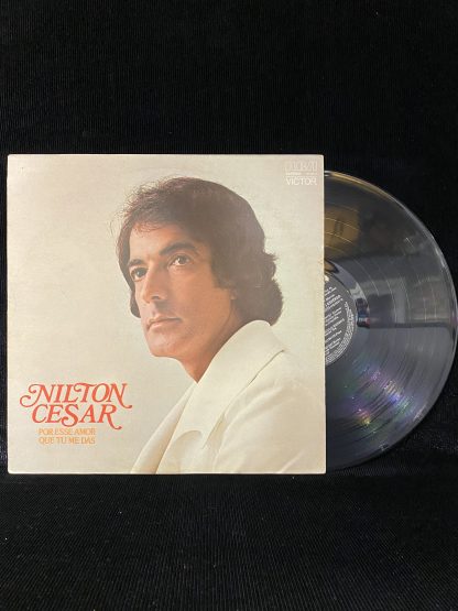 Nilton Cesar – Por Esse Amor Que Tu Me Das